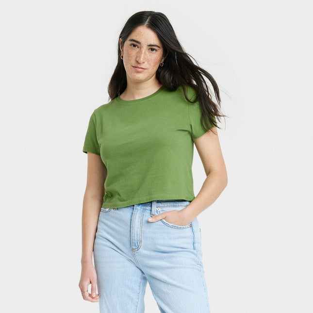 Women's Shrunken Short Sleeve T-Shirt - Universal Thread™ Bright Green L